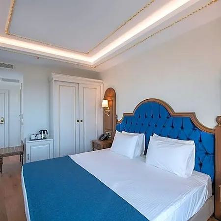 Bvs Bosphorus Pera 4*