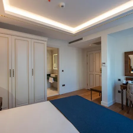 Hotel Bvs Bosphorus Pera 4*