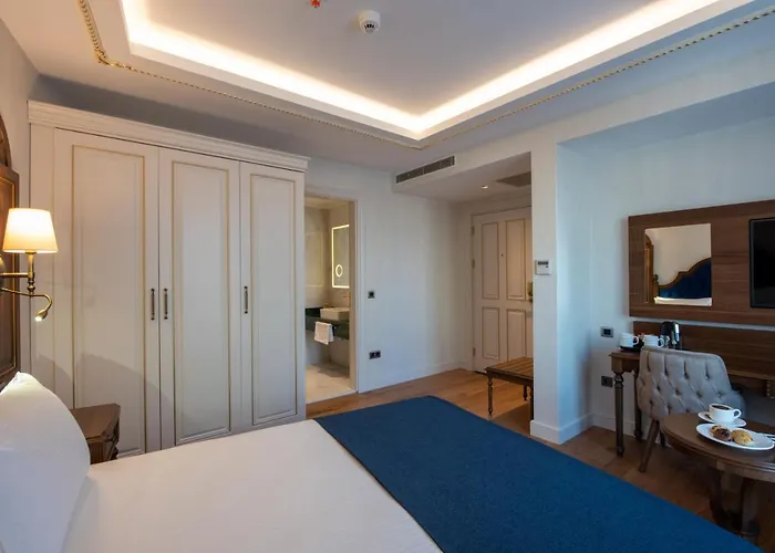 Hotel Bvs Bosphorus Pera 4*