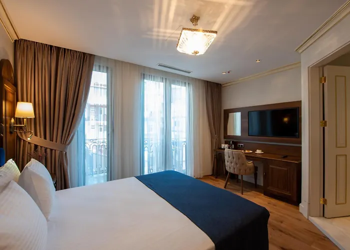 Hotel Bvs Bosphorus Pera 4*